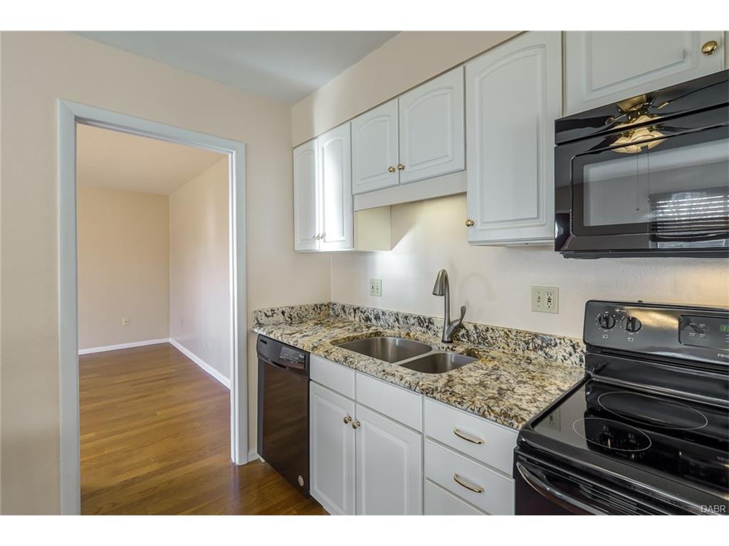 4335 Joy Dr, Enon Vlg, OH 45323 photo 9