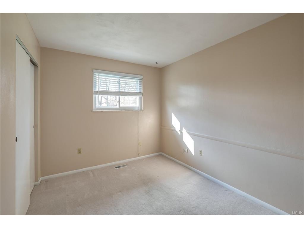4335 Joy Dr, Enon Vlg, OH 45323 photo 19