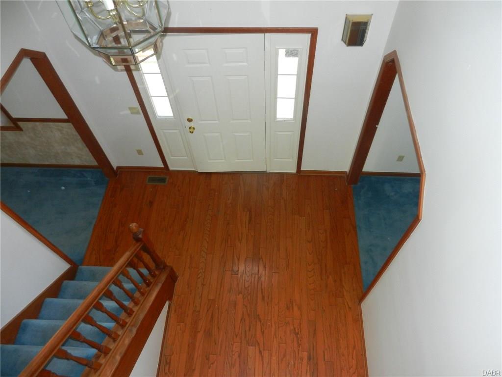 3907 Eagle Point Dr, Beavercreek, OH 45430 photo 6