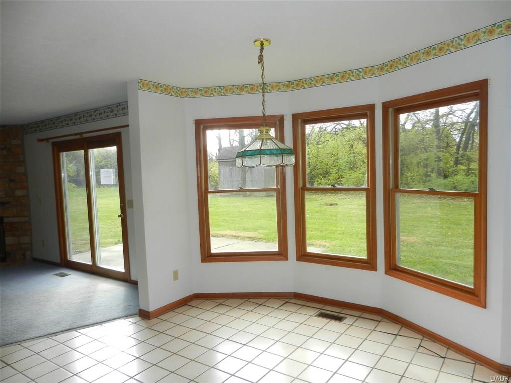3907 Eagle Point Dr, Beavercreek, OH 45430 photo 7