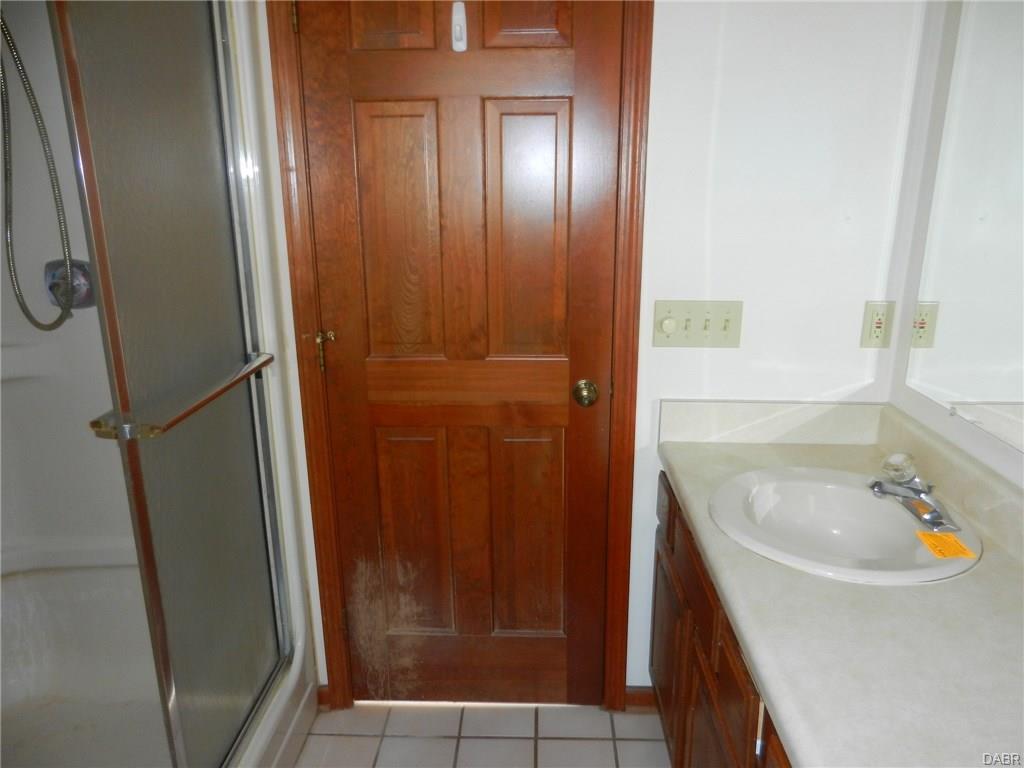 3907 Eagle Point Dr, Beavercreek, OH 45430 photo 15