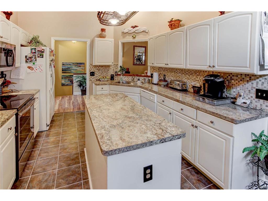 7224 Hartcrest Ln, Dayton, OH 45459 photo 10