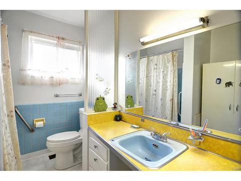 912 E Stroop Rd, Dayton, OH 45429 photo 9