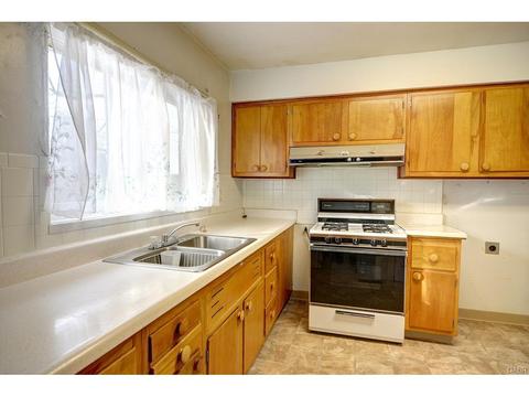 912 E Stroop Rd, Dayton, OH 45429 photo 5