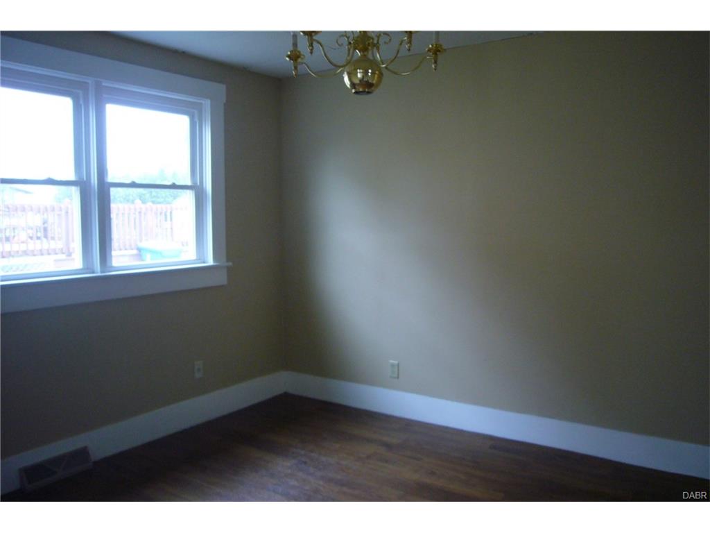 112 W Bennett Dr, Sidney, OH 45365 photo 5