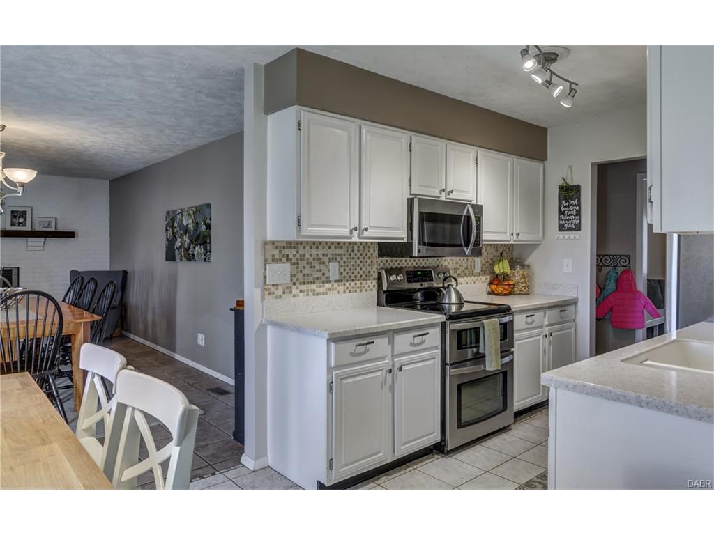 7531 Pelway Dr, Dayton, OH 45459 photo 5