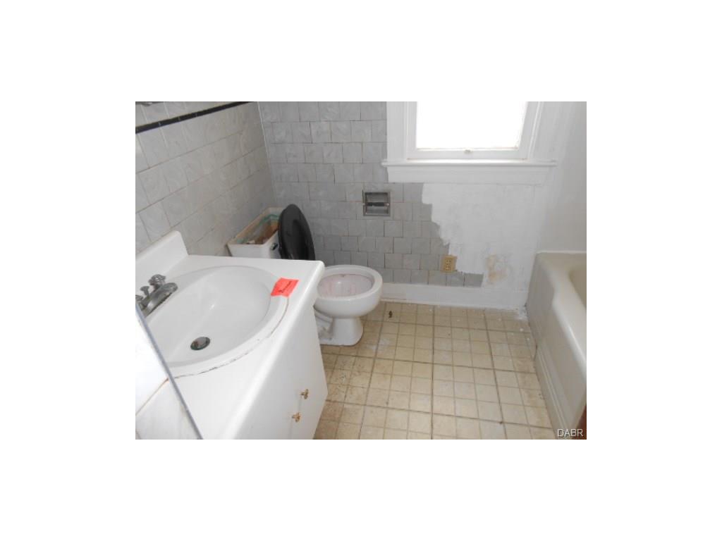 514 S Clairmont Ave, Springfield, OH 45505 photo 6