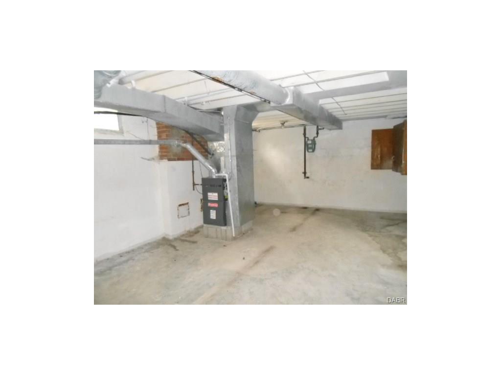 514 S Clairmont Ave, Springfield, OH 45505 photo 10
