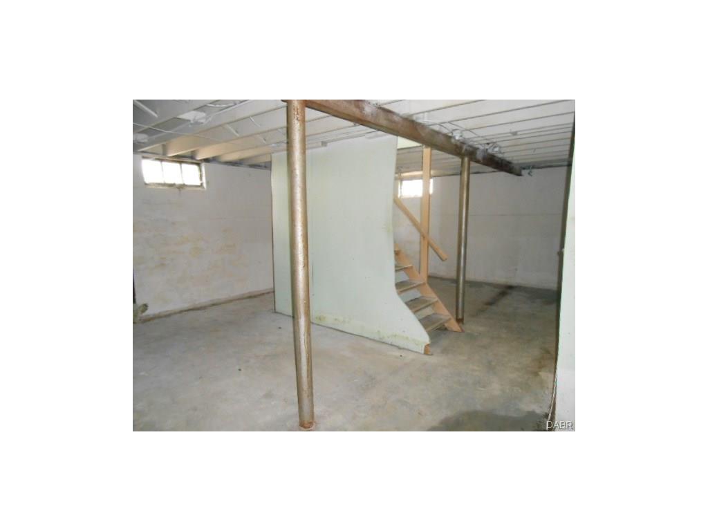 514 S Clairmont Ave, Springfield, OH 45505 photo 12