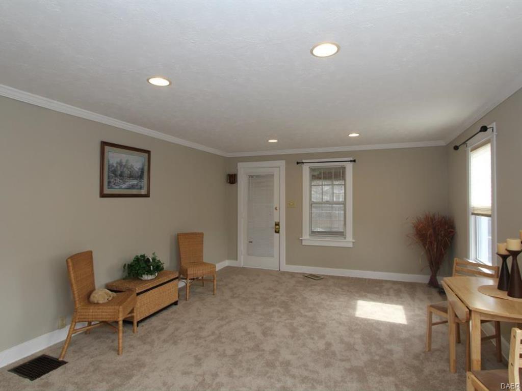2951 Grace Ave, Dayton, OH 45420 photo 4