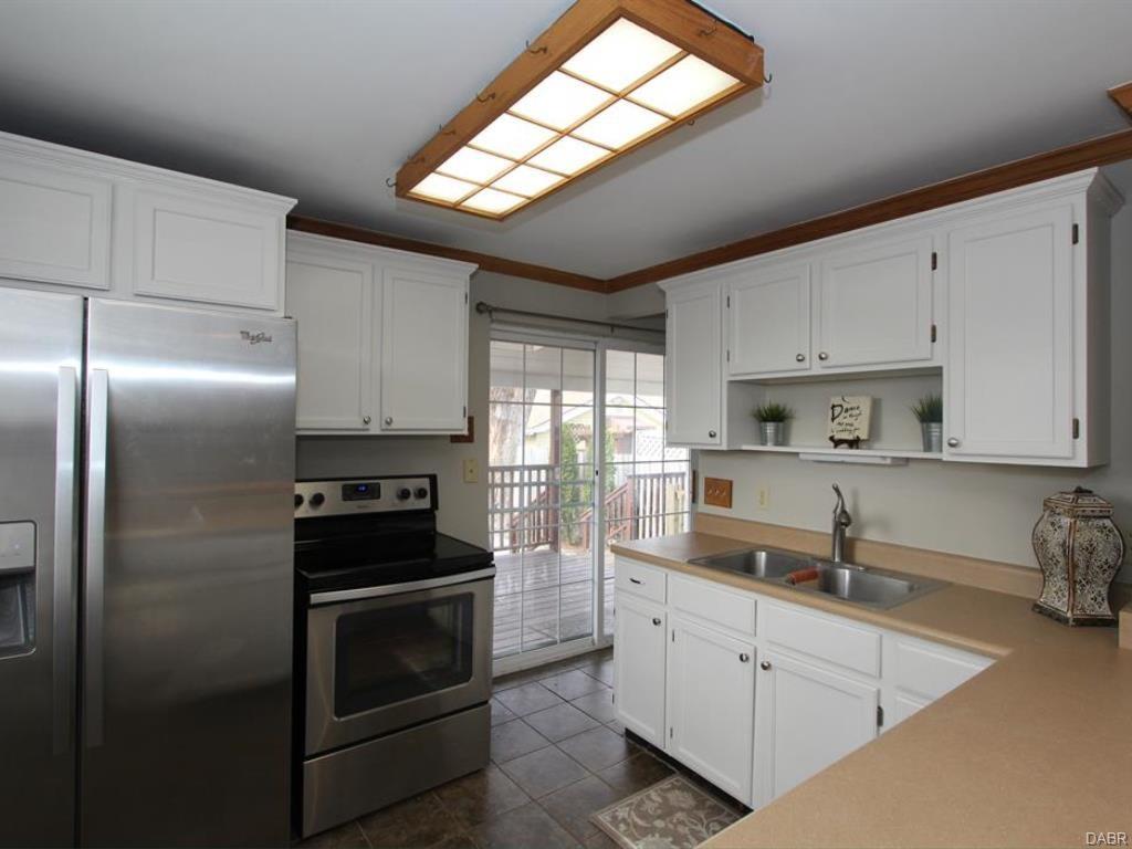2951 Grace Ave, Dayton, OH 45420 photo 9