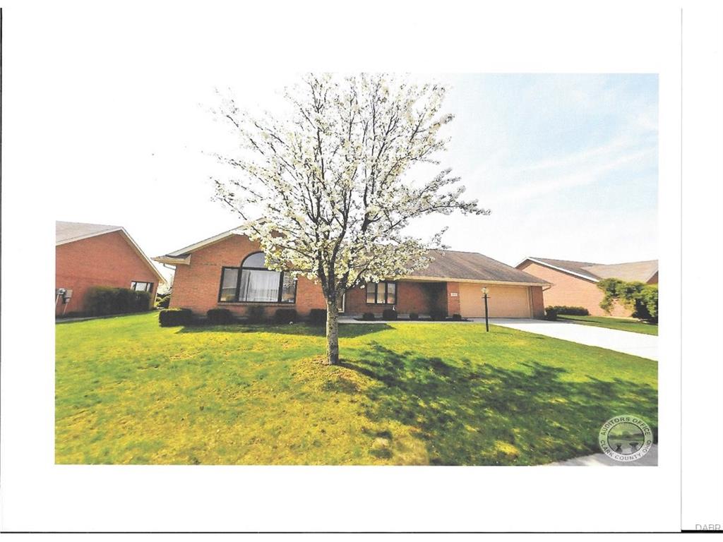 1839 Berwick Dr, Springfield, OH 45503 photo 1