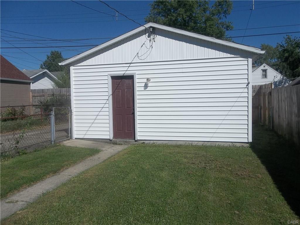 2934 Grace Ave, Dayton, OH 45420 photo 2