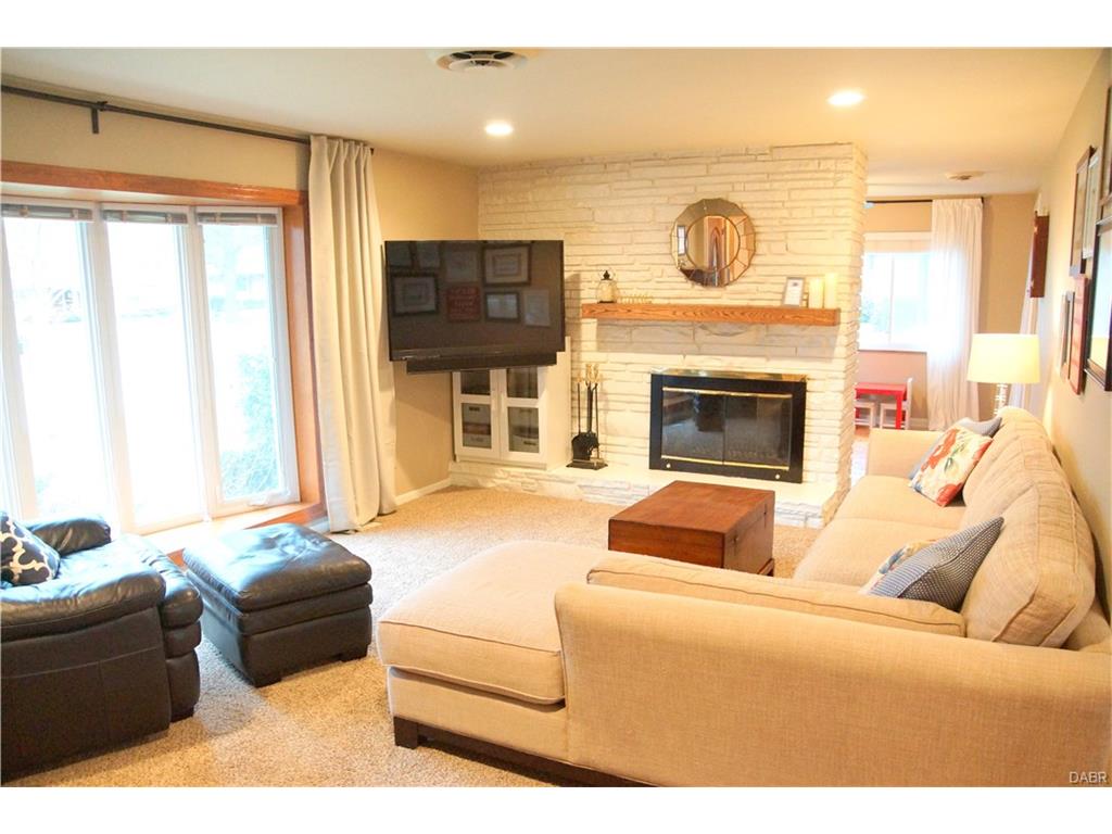 4832 Judith Dr, Dayton, OH 45429 photo 3