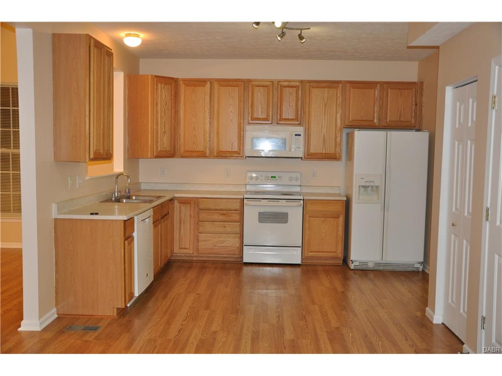 479 Stanton Dr, Springboro, OH 45066 photo 8