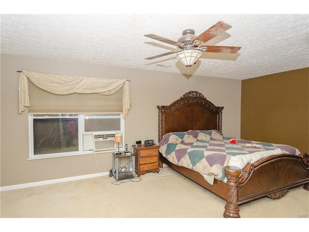 10 Meadowlands Dr, Monroe, OH 45050 photo 17