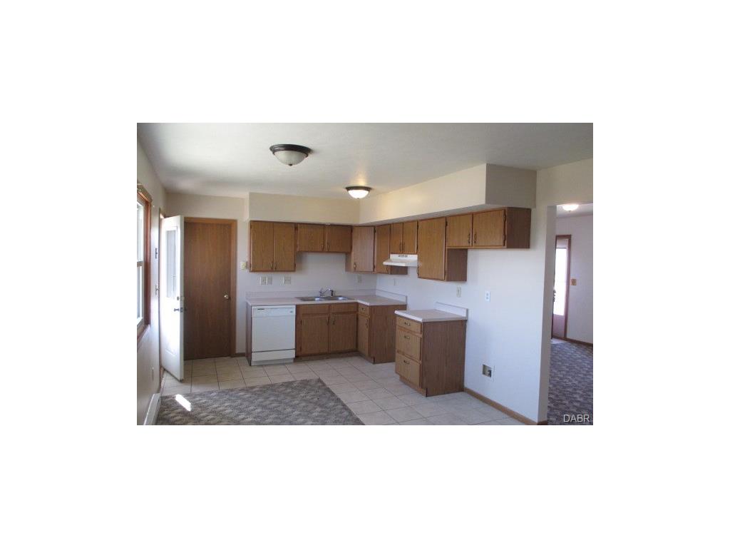 290 Frederick St, Eldorado, OH 45321 photo 6