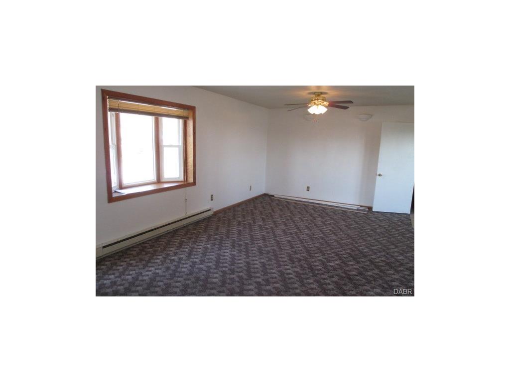 290 Frederick St, Eldorado, OH 45321 photo 3