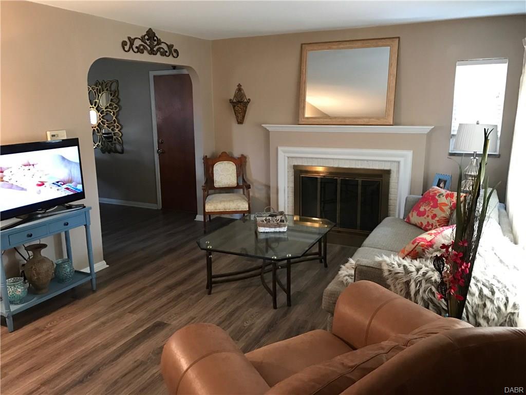 609 Wedgewood Ave, Dayton, OH 45429 photo 2