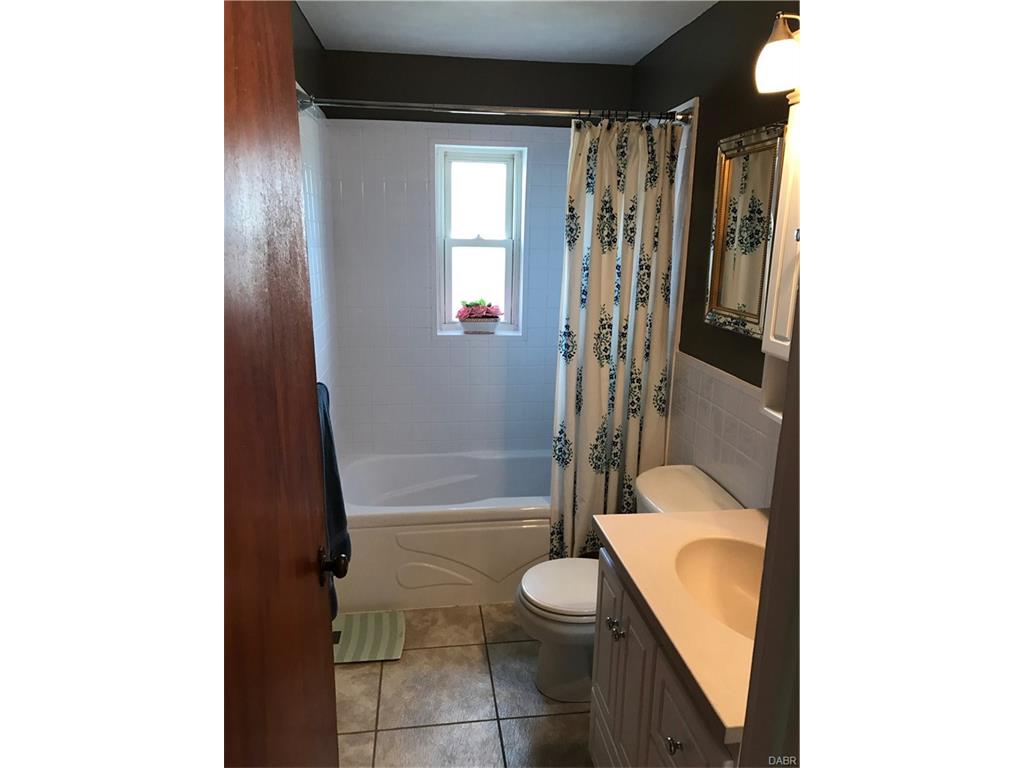 609 Wedgewood Ave, Dayton, OH 45429 photo 4