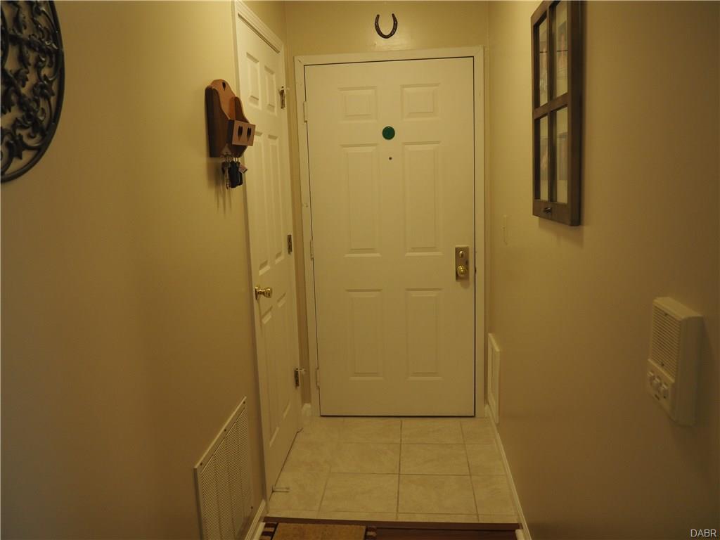 6630 Wareham Ct #4, Dayton, OH 45459 photo 5