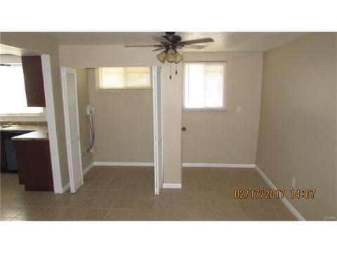 401 Eppington Dr, Dayton, OH 45426 photo 13
