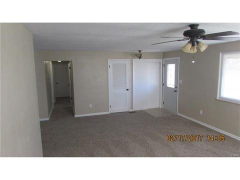 401 Eppington Dr, Dayton, OH 45426 photo 7