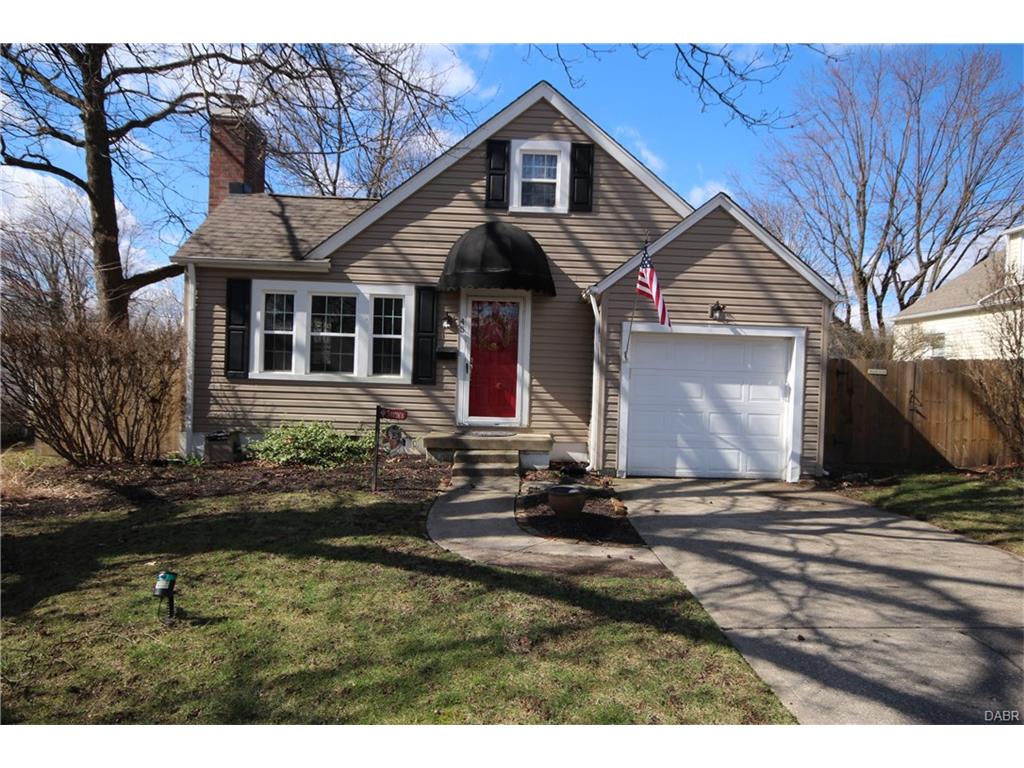 45 Lucas Dr, Dayton, OH 45458 photo 2