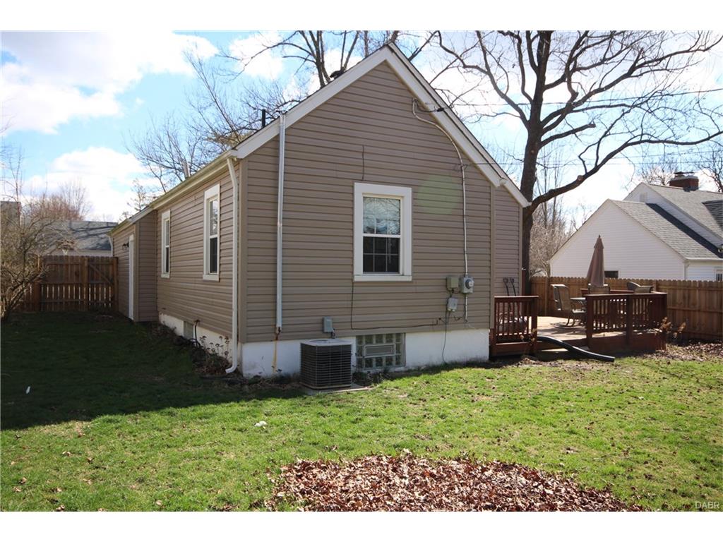 45 Lucas Dr, Dayton, OH 45458 photo 8