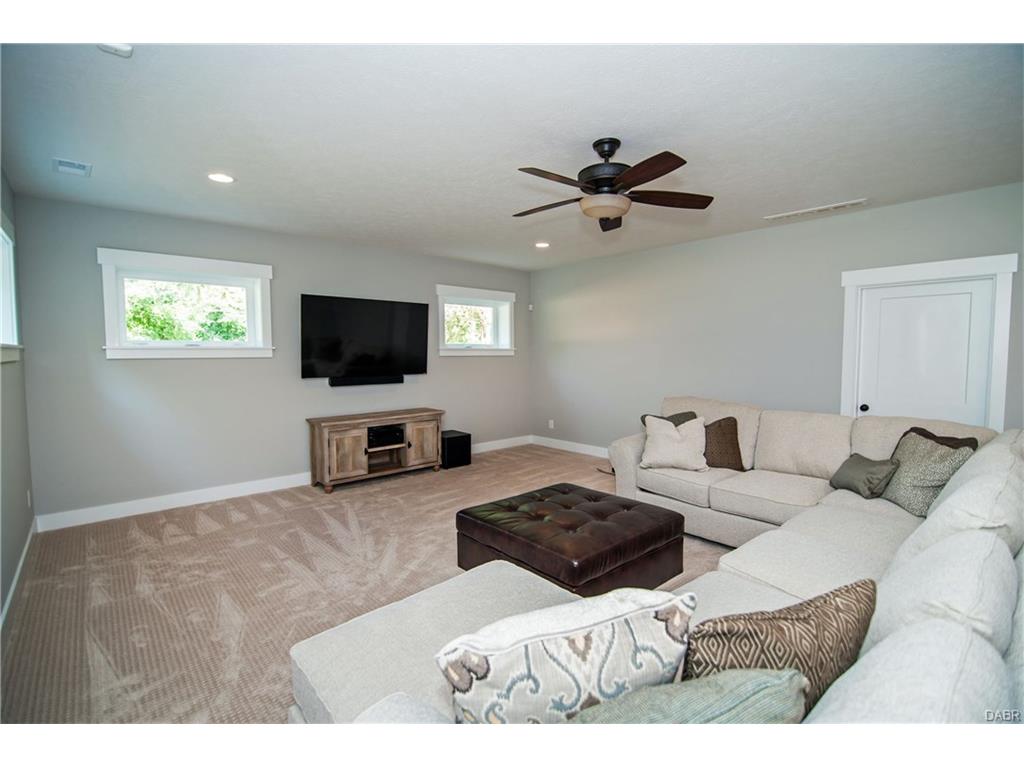 75 Cariese Dr, Springboro, OH 45066 photo 41