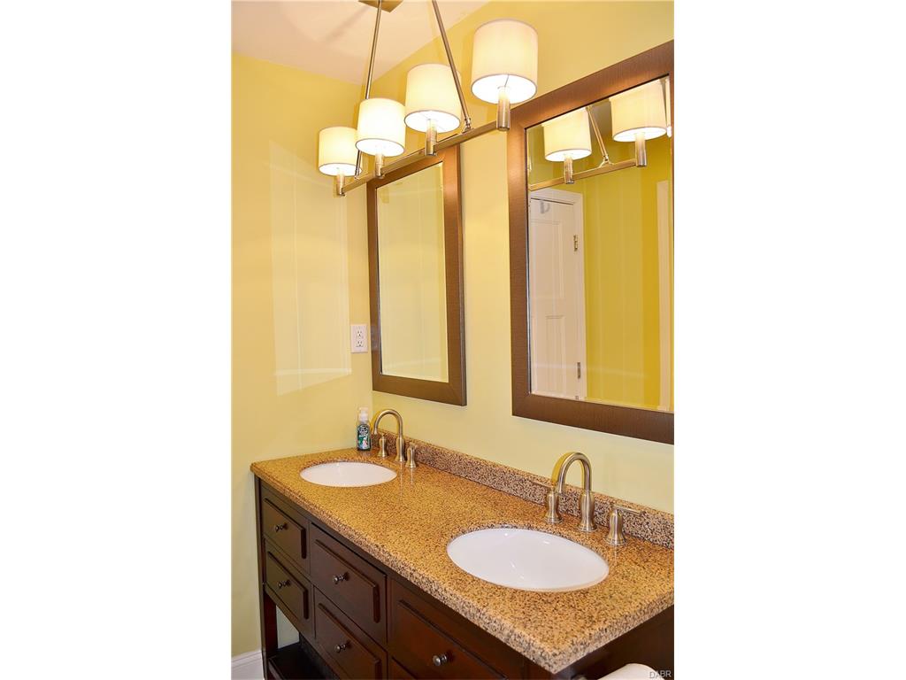 60 Glencroft Pl, Dayton, OH 45459 photo 27