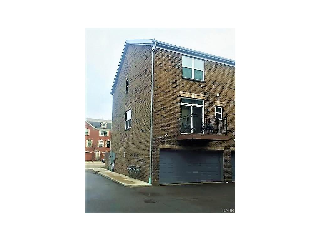 218 E 1st St, Dayton, OH 45402 photo 3