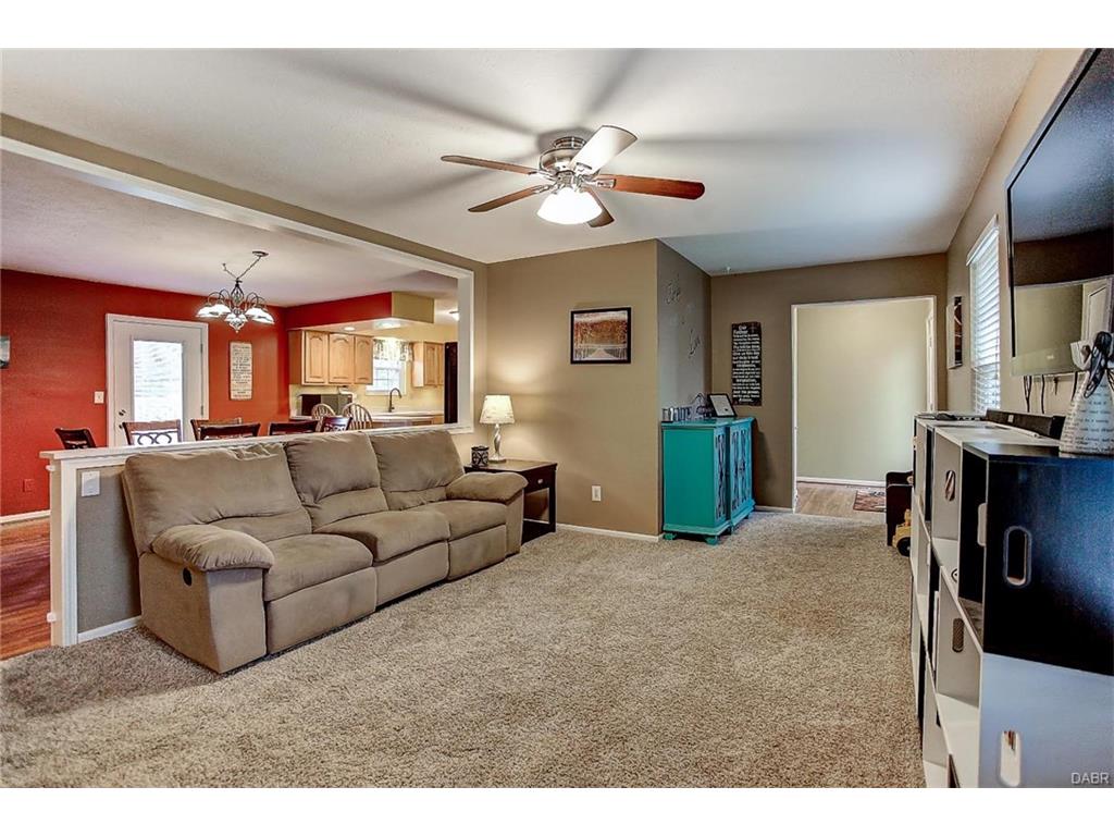 9911 Redbarn Trl, Dayton, OH 45458 photo 6
