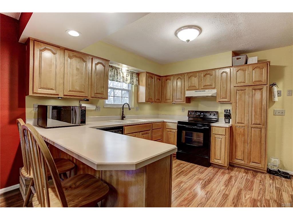9911 Redbarn Trl, Dayton, OH 45458 photo 12