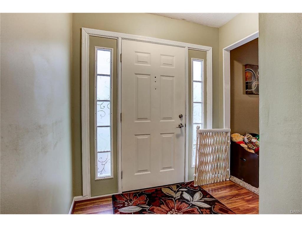 9911 Redbarn Trl, Dayton, OH 45458 photo 4