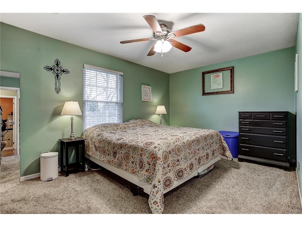 9911 Redbarn Trl, Dayton, OH 45458 photo 16