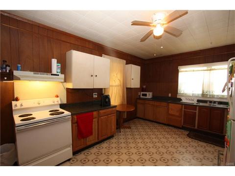 213 N Koke, De Graff, OH 43318 photo 3