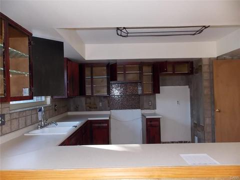6060 Rangeview Dr, Dayton, OH 45415 photo 9