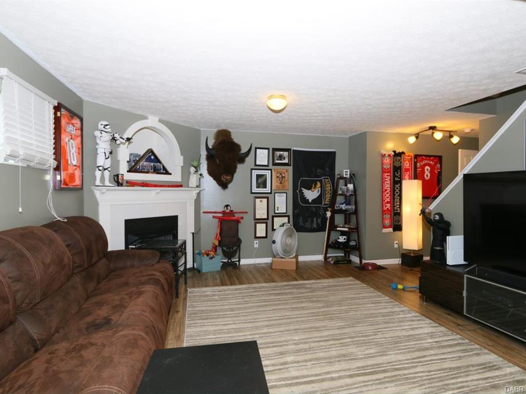 1182 Sinclair Dr, Maineville, OH 45039 photo 2
