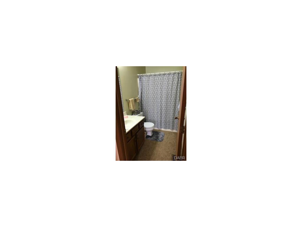 4825 E Brannan Dr, Springfield, OH 45502 photo 5