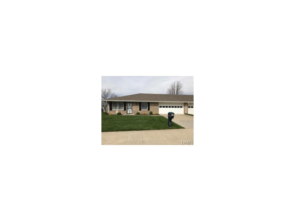 4825 E Brannan Dr, Springfield, OH 45502 photo 1
