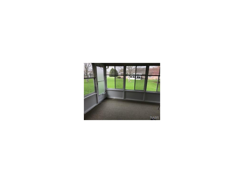 4825 E Brannan Dr, Springfield, OH 45502 photo 11