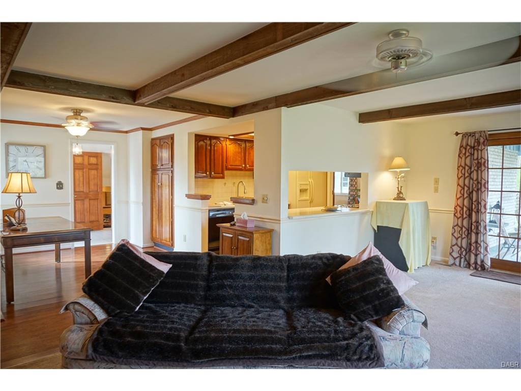 1399 Ambridge Rd, Dayton, OH 45459 photo 8