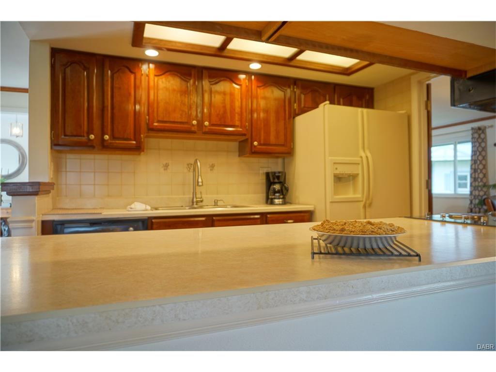 1399 Ambridge Rd, Dayton, OH 45459 photo 12