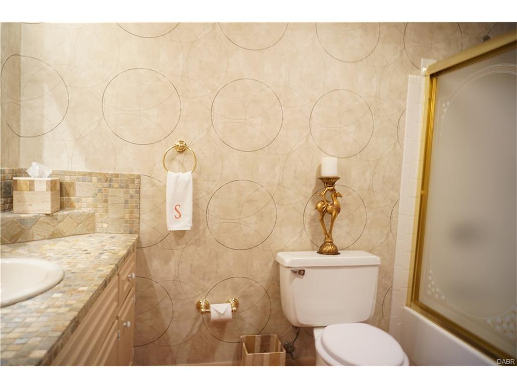 1399 Ambridge Rd, Dayton, OH 45459 photo 38