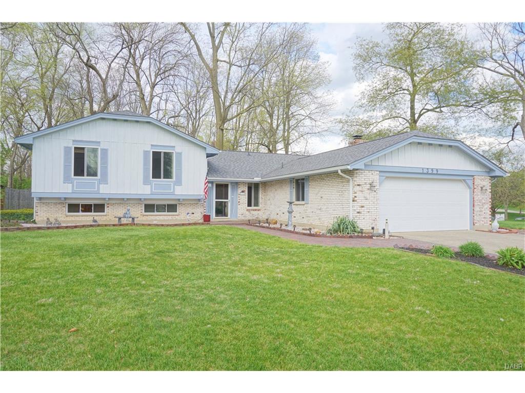1399 Ambridge Rd, Dayton, OH 45459 photo 1