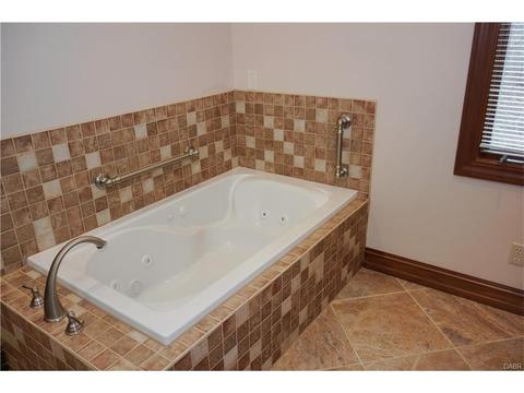 8735 Toftrees Ln, Springboro, OH 45066 photo 32