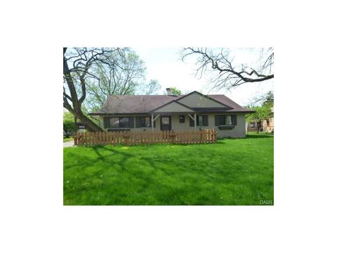 604 Brookfield Rd, Dayton, OH 45429 photo 1