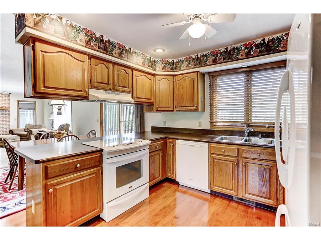 877 Wind Forest Dr, Springboro, OH 45066 photo 10