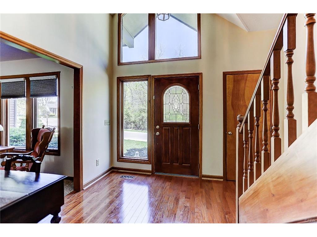 877 Wind Forest Dr, Springboro, OH 45066 photo 4
